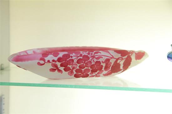 GALLE CAMEO LOW BOWL. In the form
