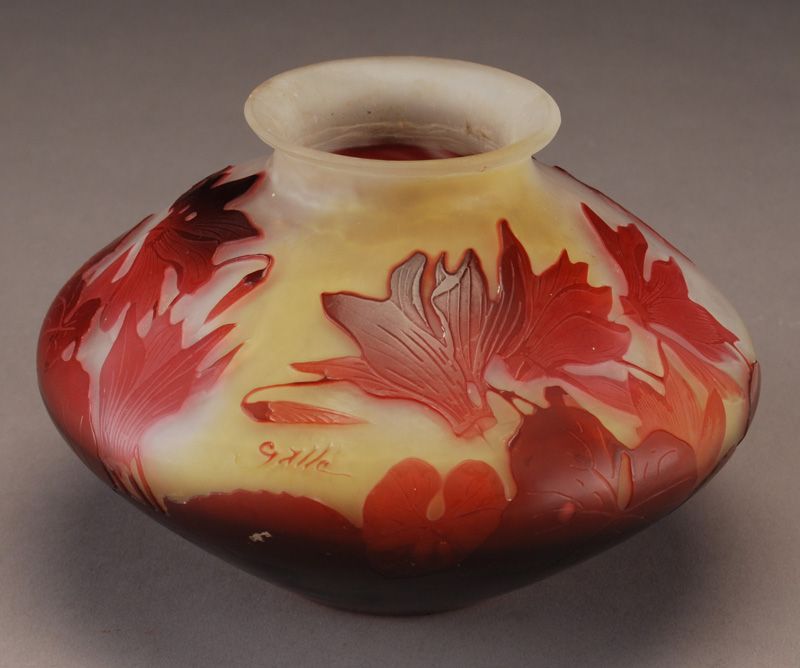 Galle French cameo vase squatty