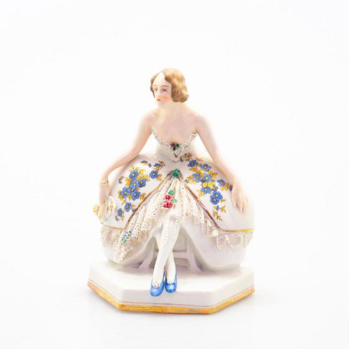 GALLUBA & HOFMANN LACE FIGURINE,