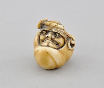 Gama Sennin Netsuke Carved ivory of