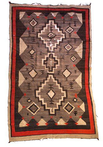 GANADO NAVAJO RUG WITHIN DIAMOND