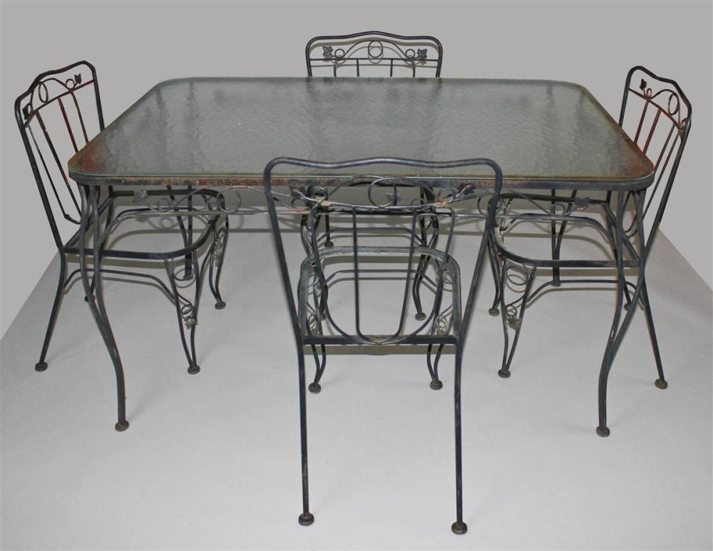 GARDEN DINING SET WITH TEMPERED
