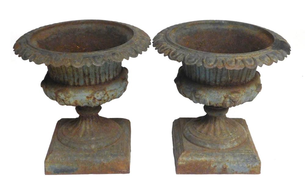 GARDEN: PAIR OF CLASSICALLY