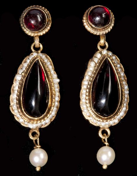 Garnet and Pearl Drop Pendant