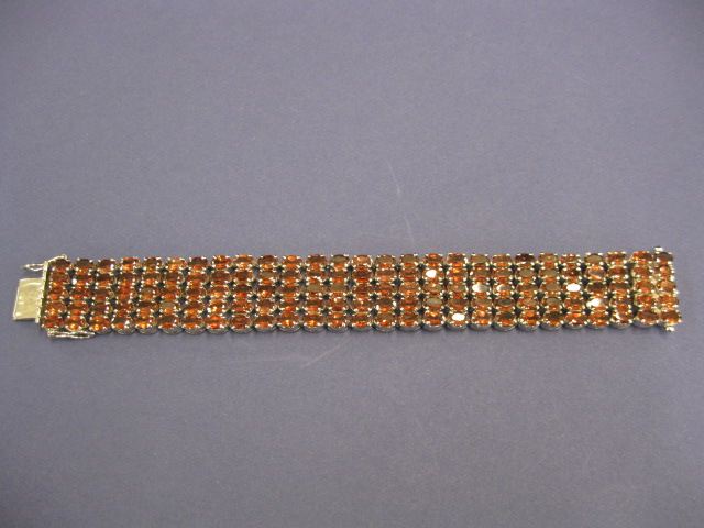 Garnet Bracelet 135 oval gems in