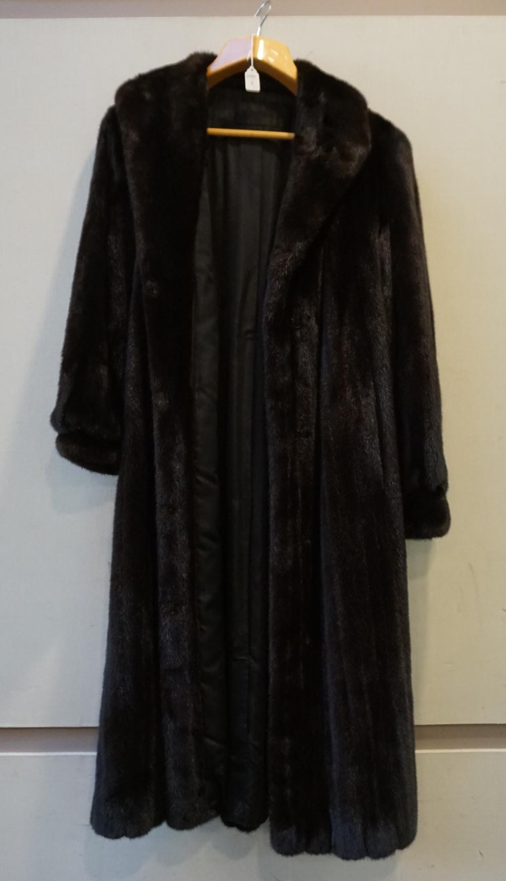 GARTENHAUS BLACK MINK FULL-LENGTH