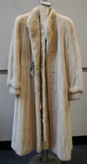 GARTENHAUS FULL-LENGTH WHITE M