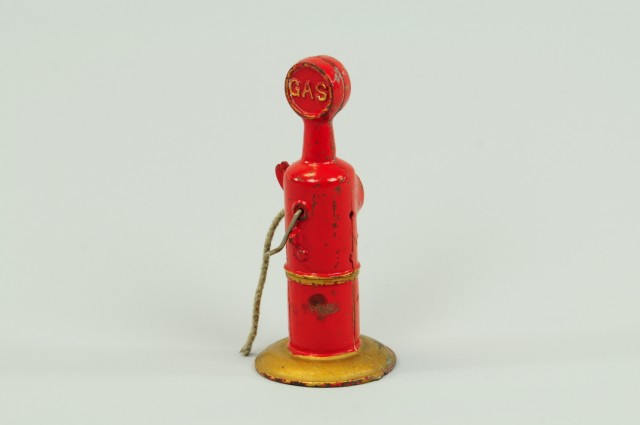 GAS PUMP Arcade cast iron painted