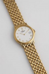 GENTLEMAN'S GOLD-PLATED STAINL