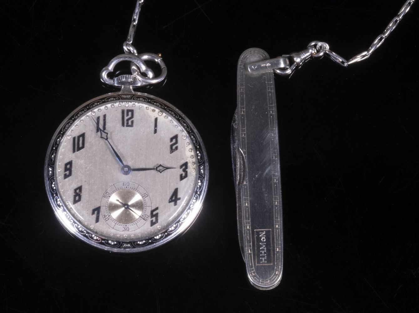 GENT'S 18K PLATINUM AND ENAMEL