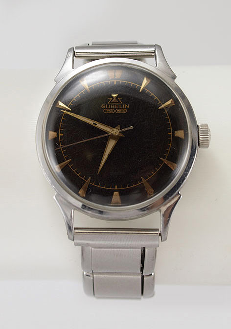 GENTS GUBELIN STAINLESS STEEL WATCH