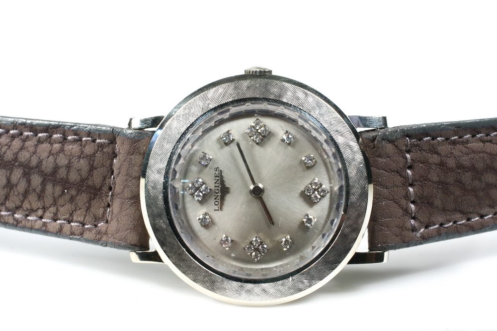 GENT'S WATCH - One 14K white gold