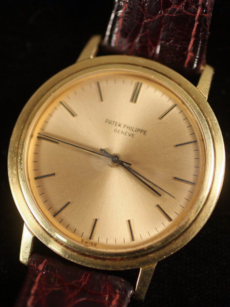 GENT'S WRISTWATCH - Ca 1960s 18K
