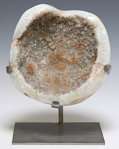 GEOLOGICAL QUARTZ CLUSTER GEODE