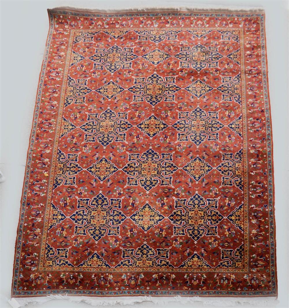 GEOMETRIC MEDALLIONS WOOL