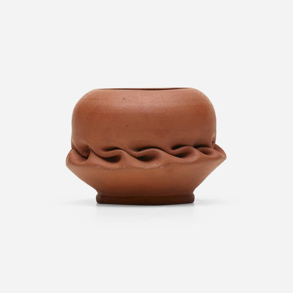 George E. Ohr. Vase. 1906, bisque