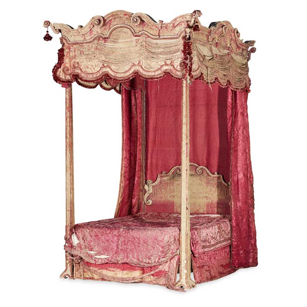 GEORGE I STYLE CRIMSON DAMASK
