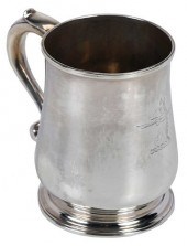 GEORGE II ENGLISH SILVER MUGLo