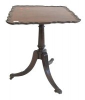 GEORGE II MAHOGANY PIECRUST TI