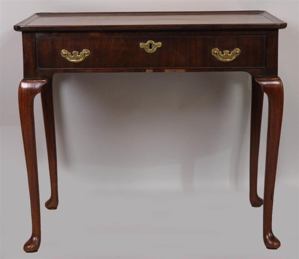 GEORGE II MAHOGANY TRAY TOP TEA