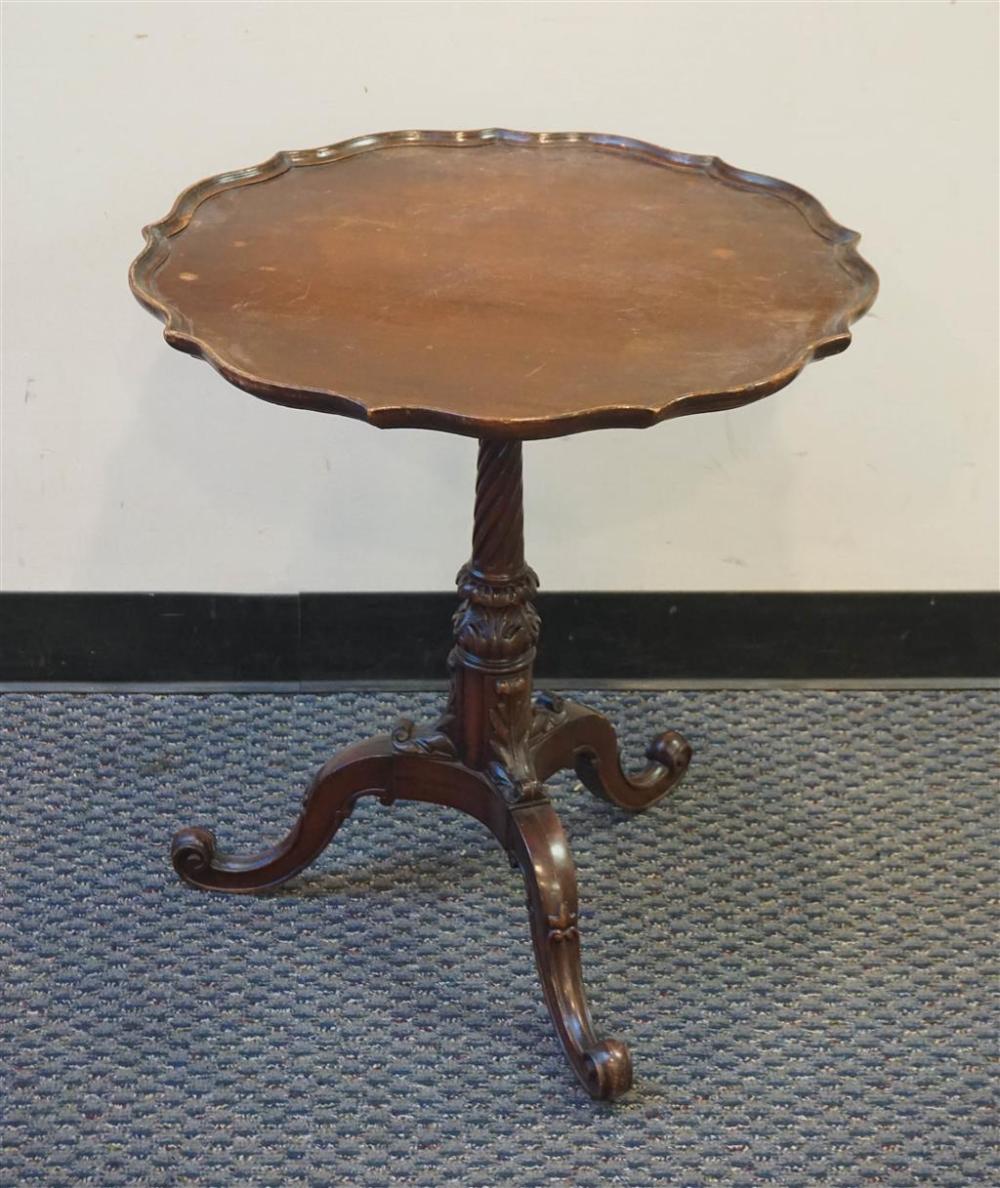 GEORGE II STYLE CARVED MAHOGANY TEA