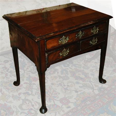George II Walnut Dressing