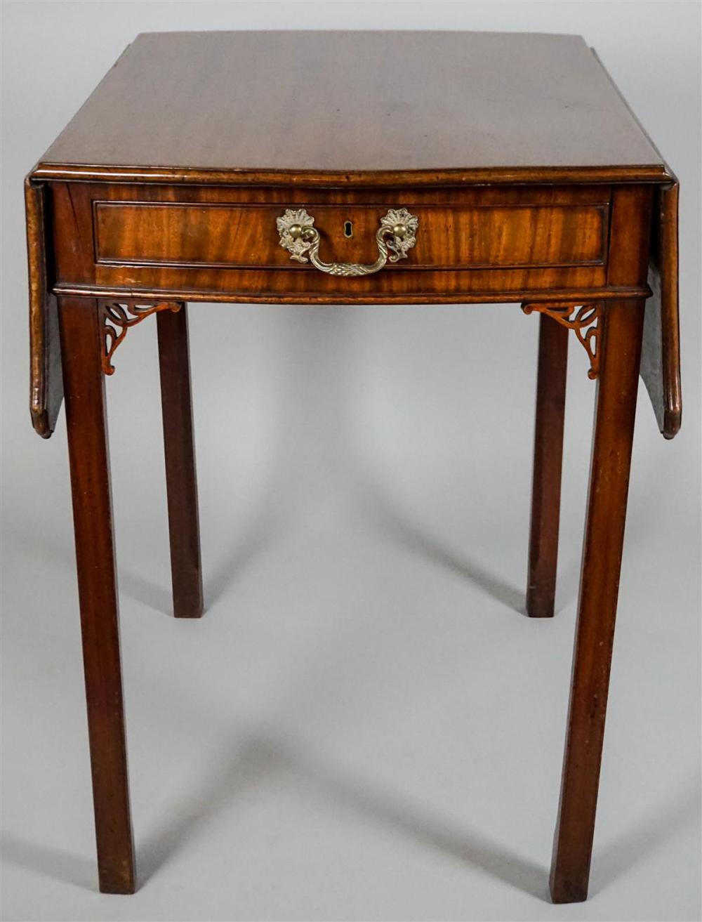 GEORGE III CHINESE CHIPPENDALE