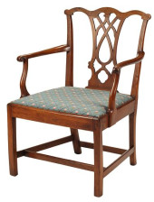 GEORGE III CHIPPENDALE MAHOGAN