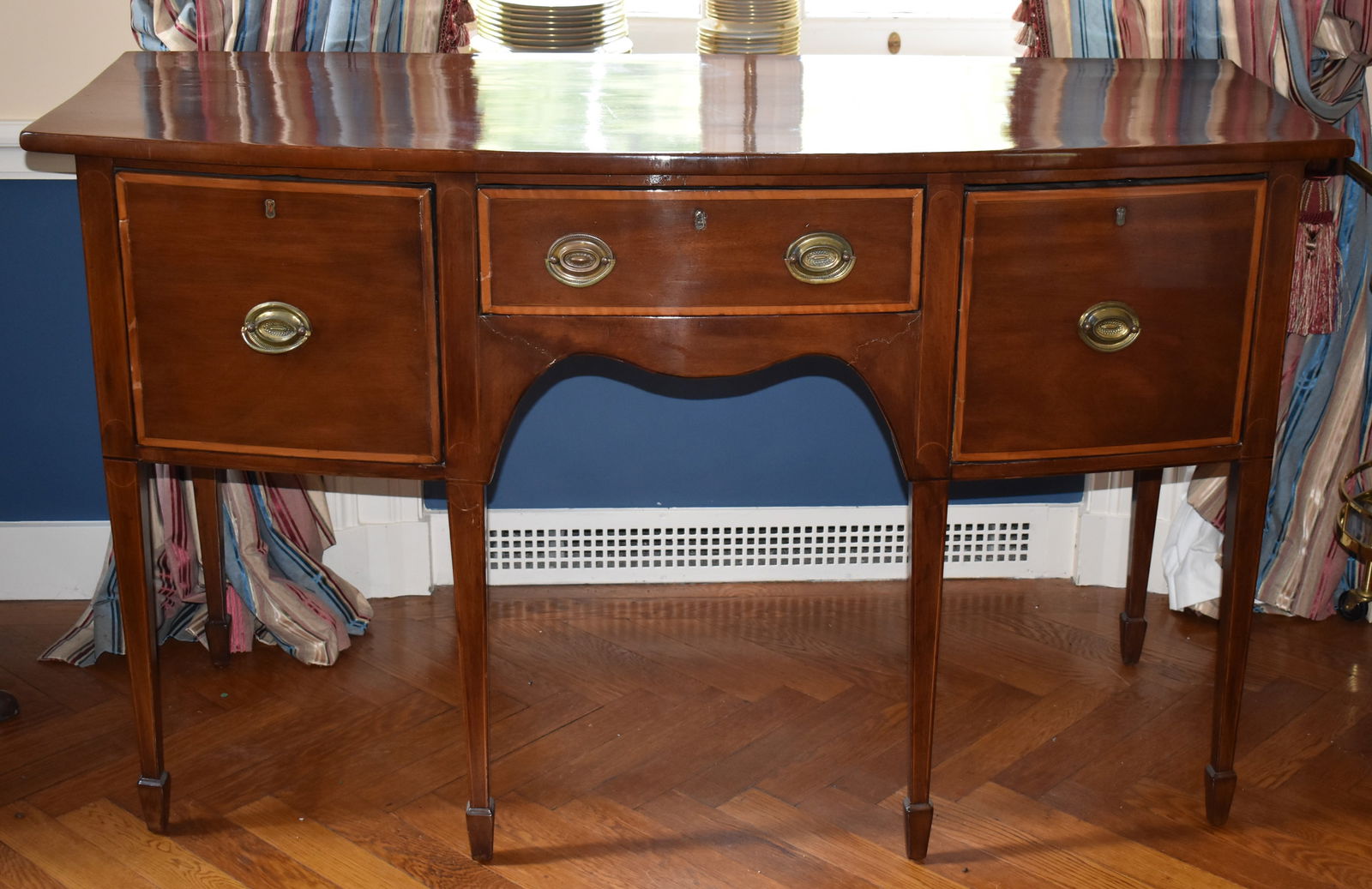 GEORGE III HEPPLEWHITE MAHOGANY