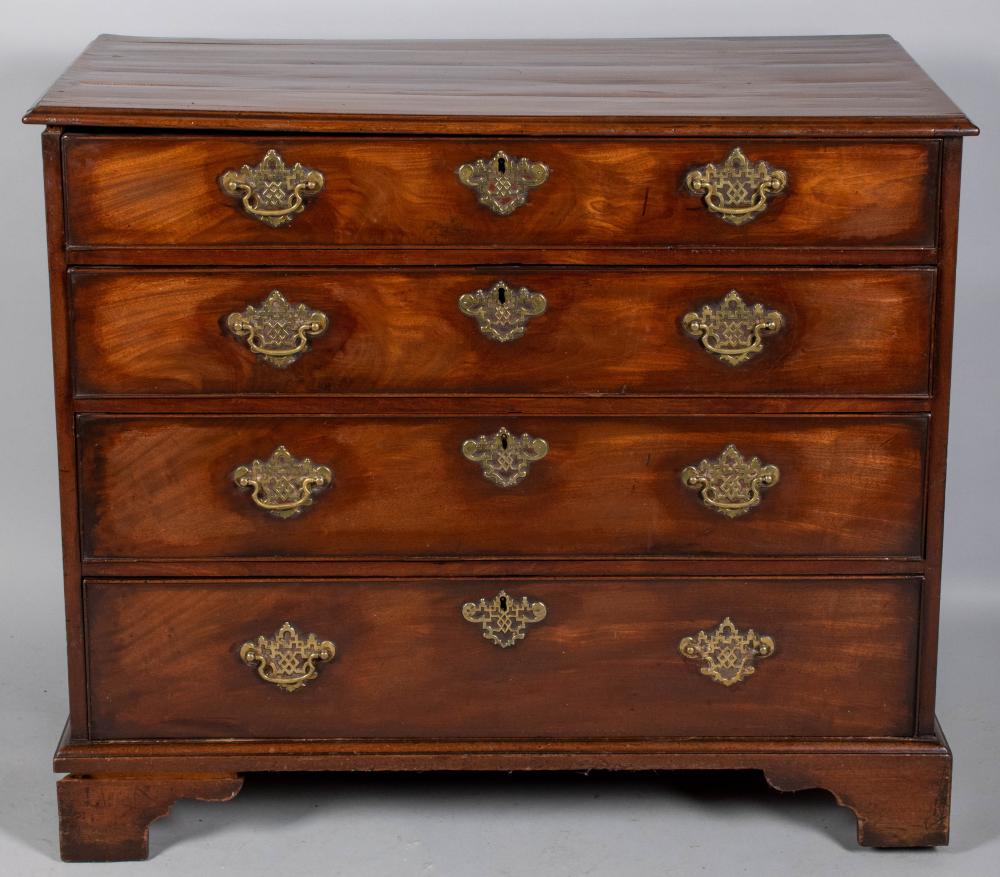 GEORGE III MAHOGANY 4 DRAWER