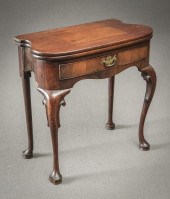 GEORGE III MAHOGANY BALLOON-HI
