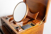 GEORGE III MAHOGANY BEAU BRUMM