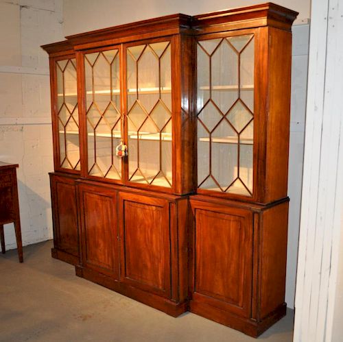 GEORGE III MAHOGANY BREAKFRONT