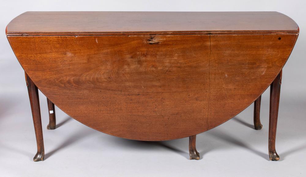 GEORGE III MAHOGANY DROP-LEAF