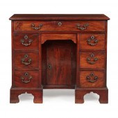 GEORGE III MAHOGANY KNEEHOLE D