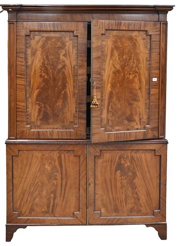 GEORGE III MAHOGANY LINEN PRESS, IN