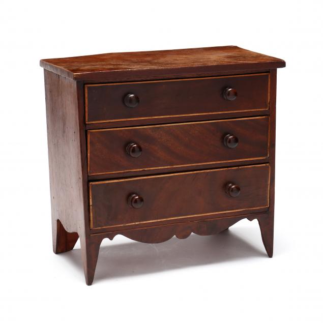 GEORGE III MAHOGANY MINIATURE