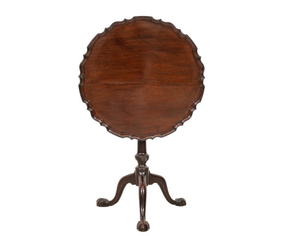 George III mahogany pie crust tea