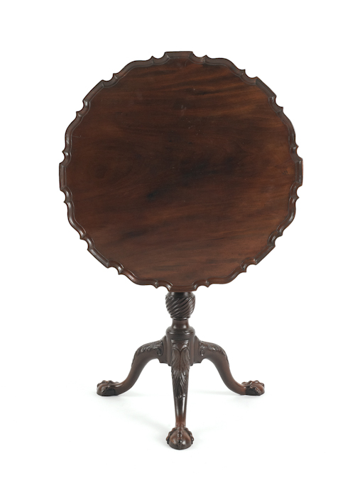 George III mahogany piecrust