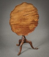 GEORGE III MAHOGANY TIP-PIECRU