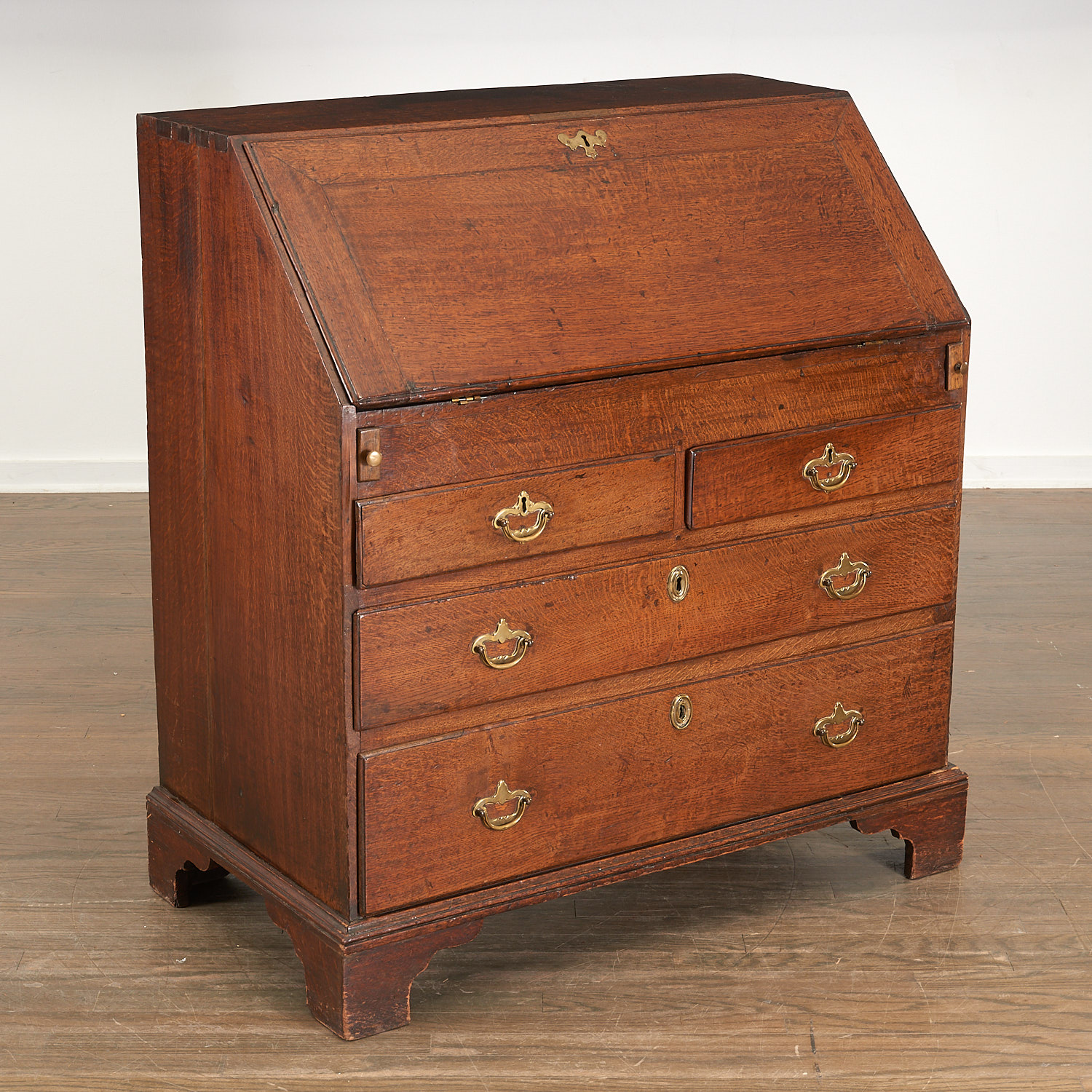GEORGE III OAK SLANTFRONT DESK