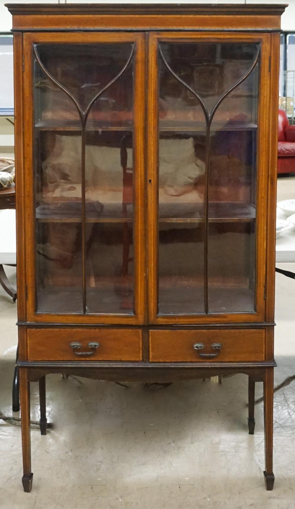 GEORGE III STYLE MAHOGANY BOOKCASE,