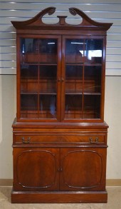 GEORGE III STYLE MAHOGANY CHIN