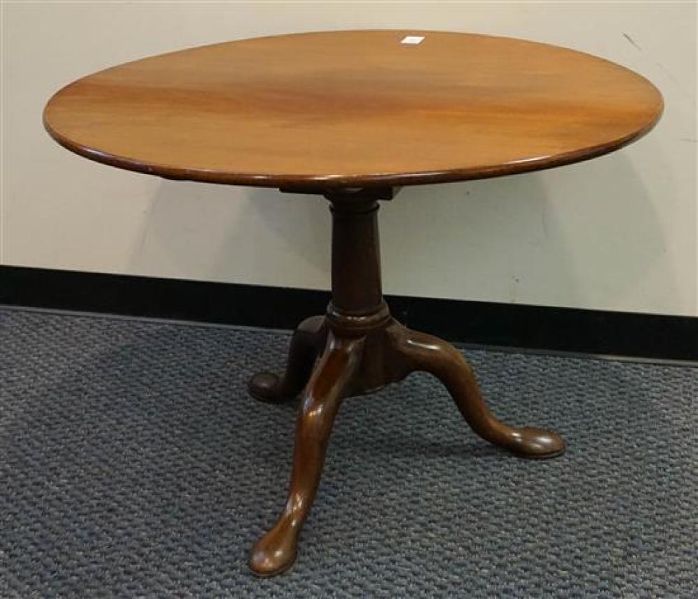 GEORGE III STYLE MAHOGANY ROUND