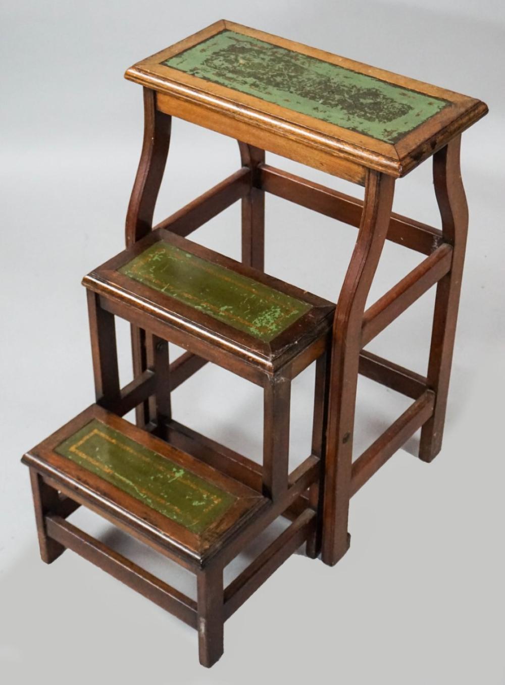 GEORGE III STYLE OAK CONVERTIBLE