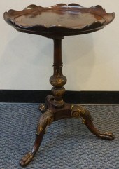GEORGE III STYLE PARCEL GILT D