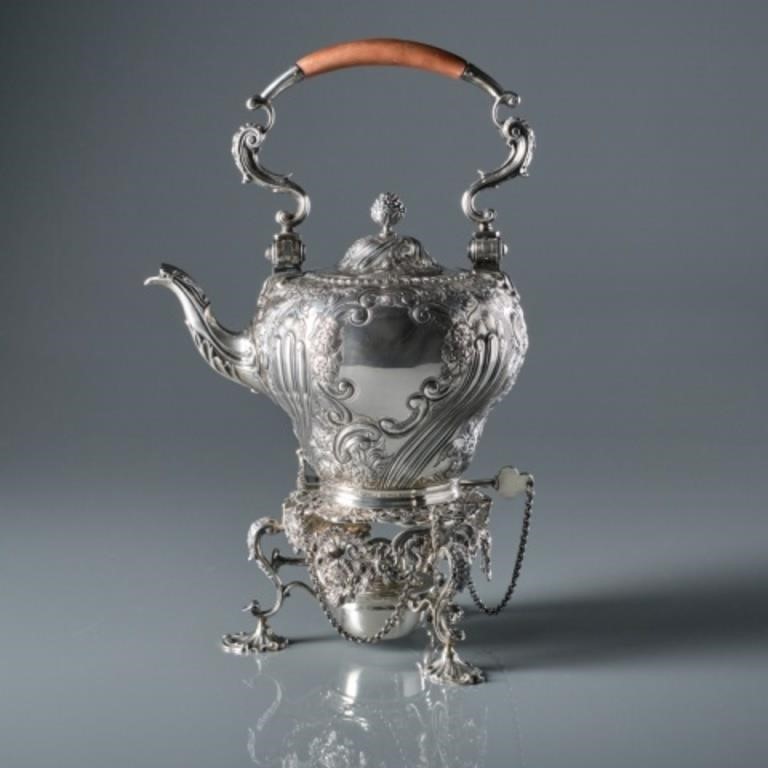GEORGE V STERLING SILVER TEAPOT