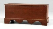 Georgia red-painted lift-top c