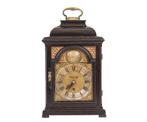 GEORGIAN BRACKET CLOCKGeorgian