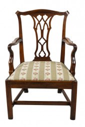 GEORGIAN CARVED MAHOGANY ARMCH